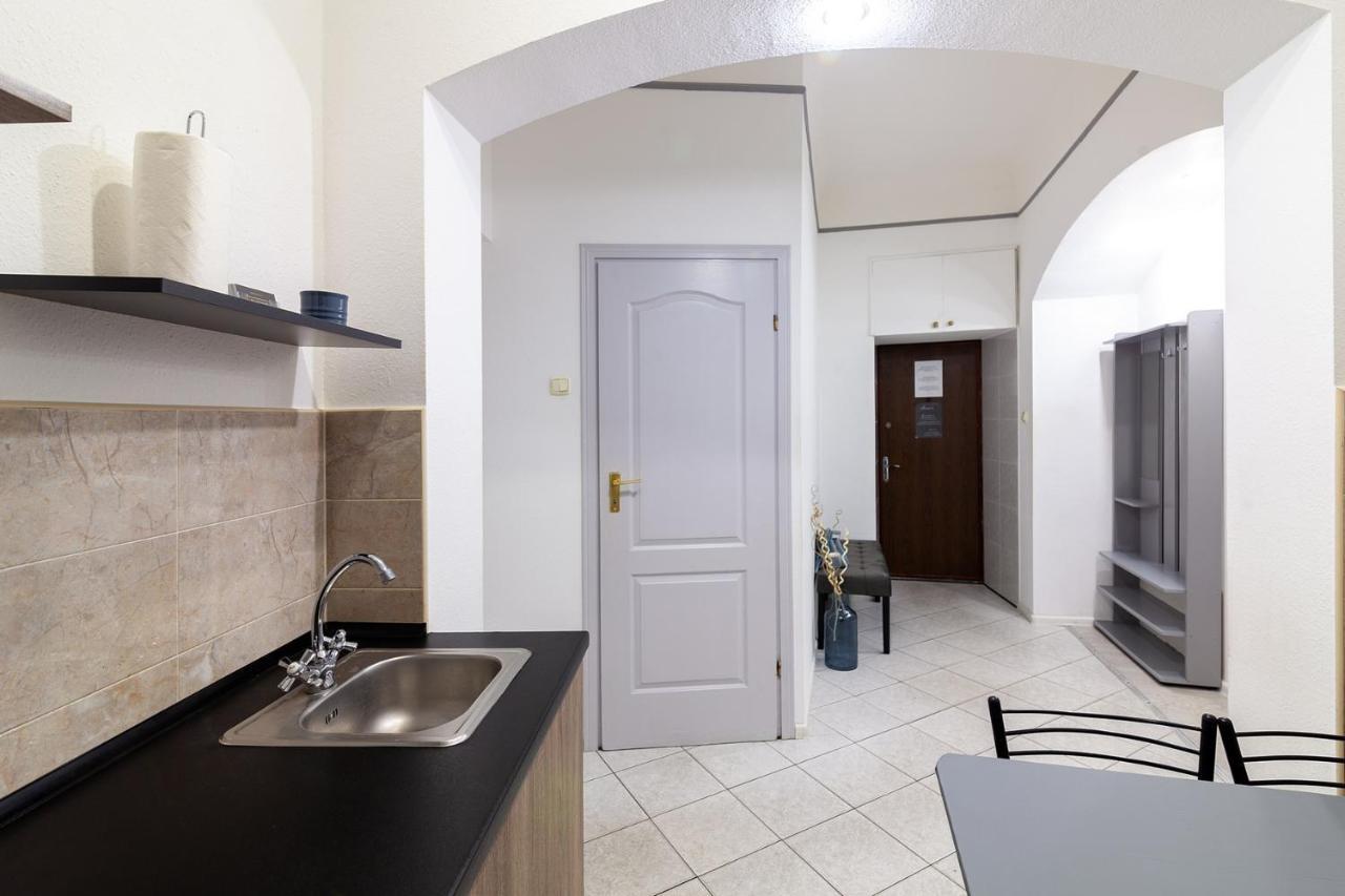 Avangard Shevchenko Avenue Apartment Lviv Buitenkant foto