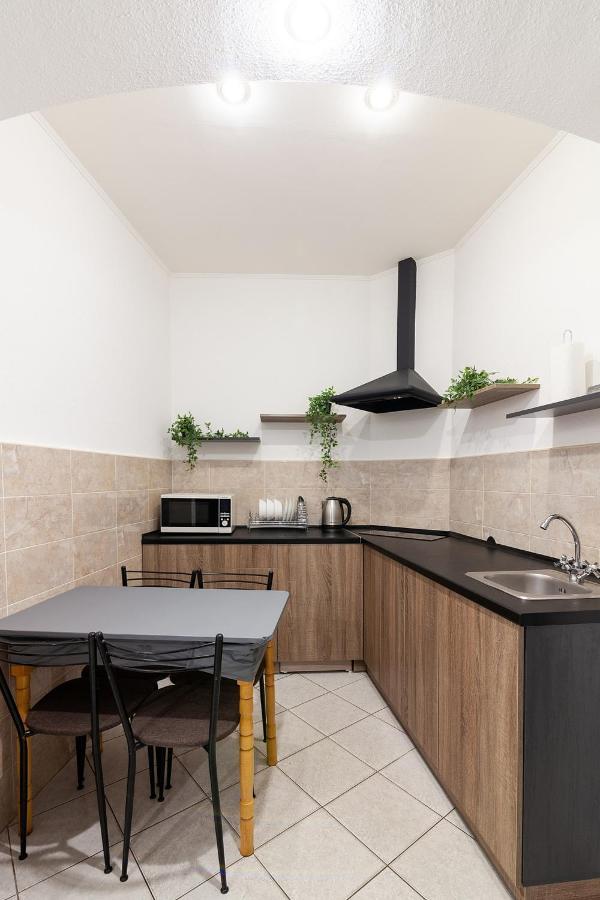 Avangard Shevchenko Avenue Apartment Lviv Buitenkant foto