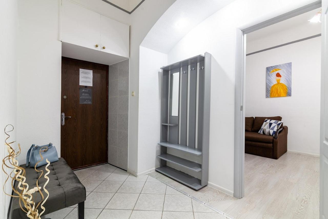 Avangard Shevchenko Avenue Apartment Lviv Buitenkant foto
