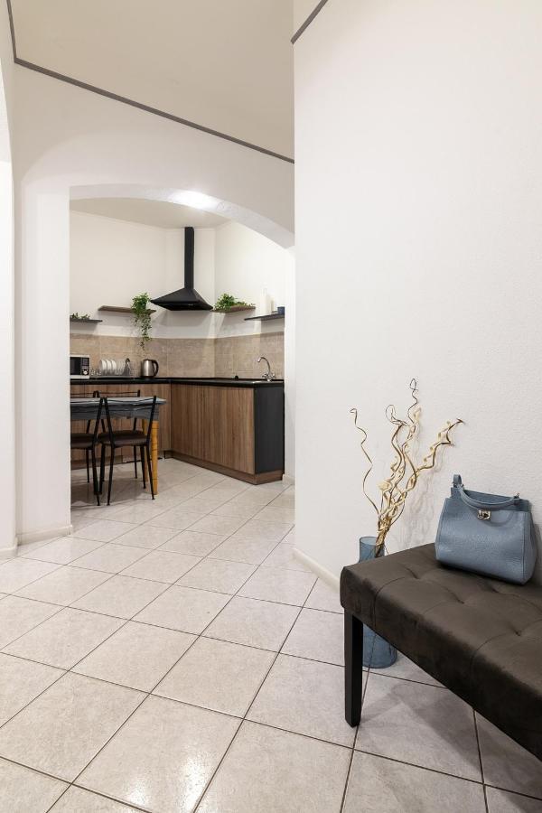 Avangard Shevchenko Avenue Apartment Lviv Buitenkant foto