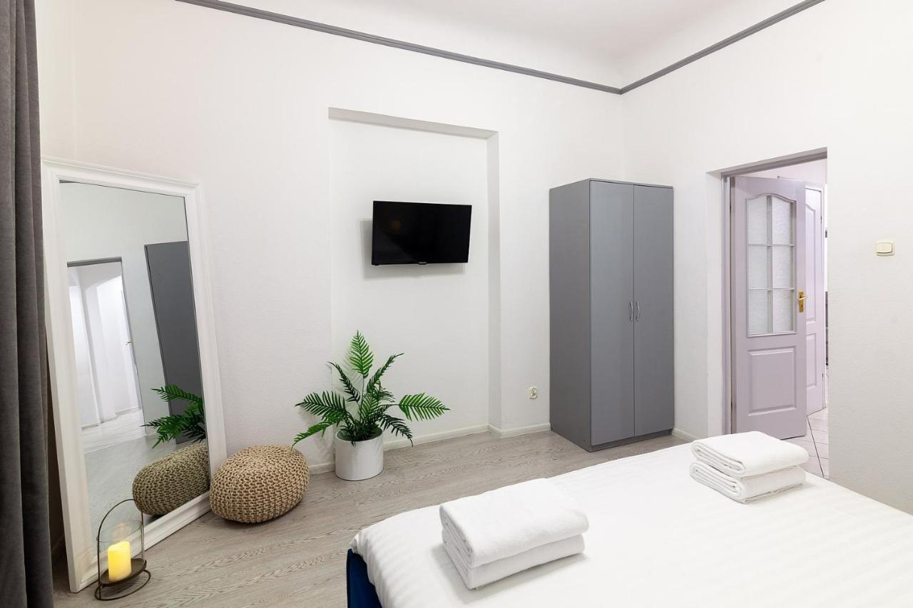 Avangard Shevchenko Avenue Apartment Lviv Buitenkant foto