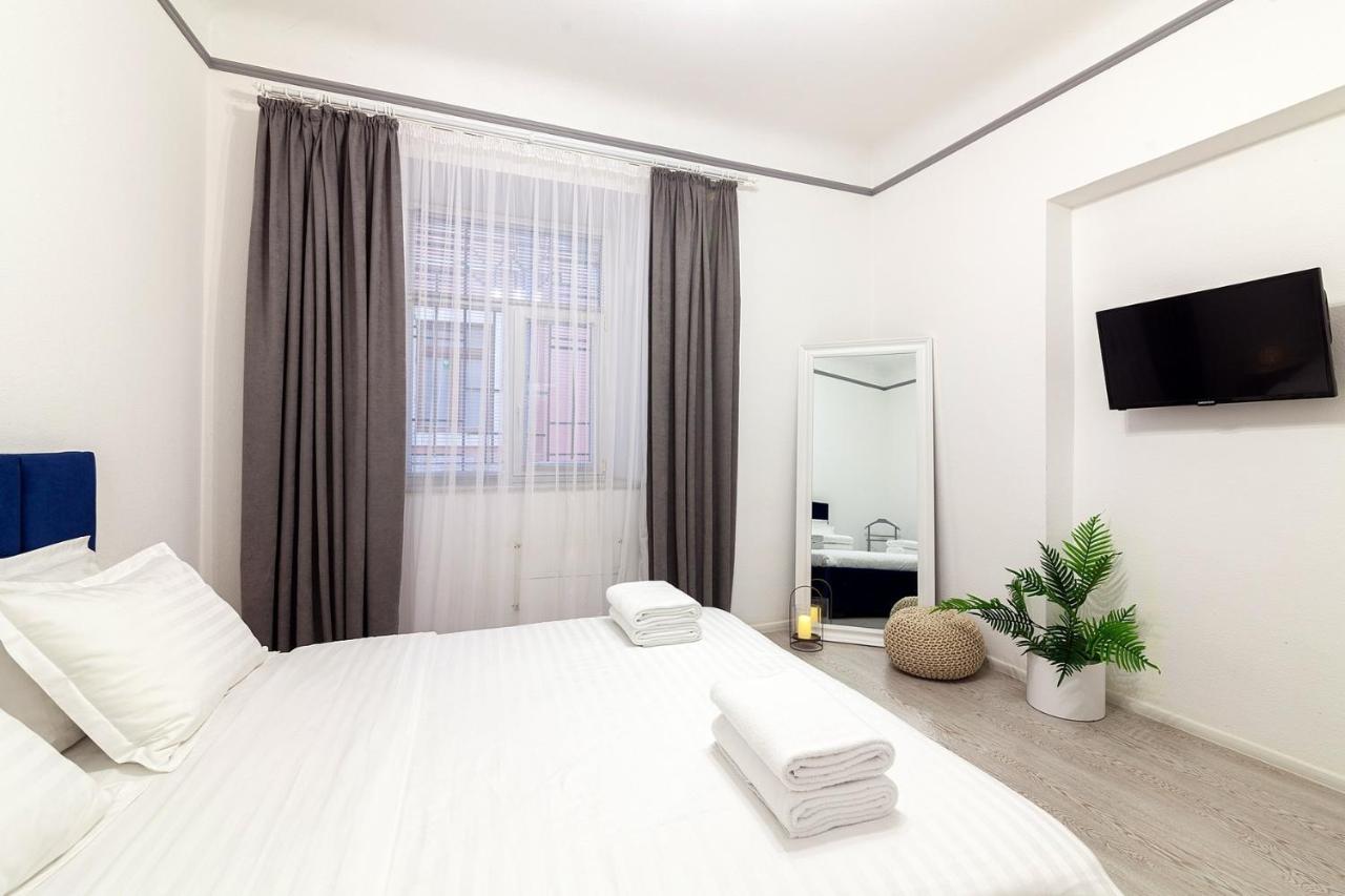 Avangard Shevchenko Avenue Apartment Lviv Buitenkant foto