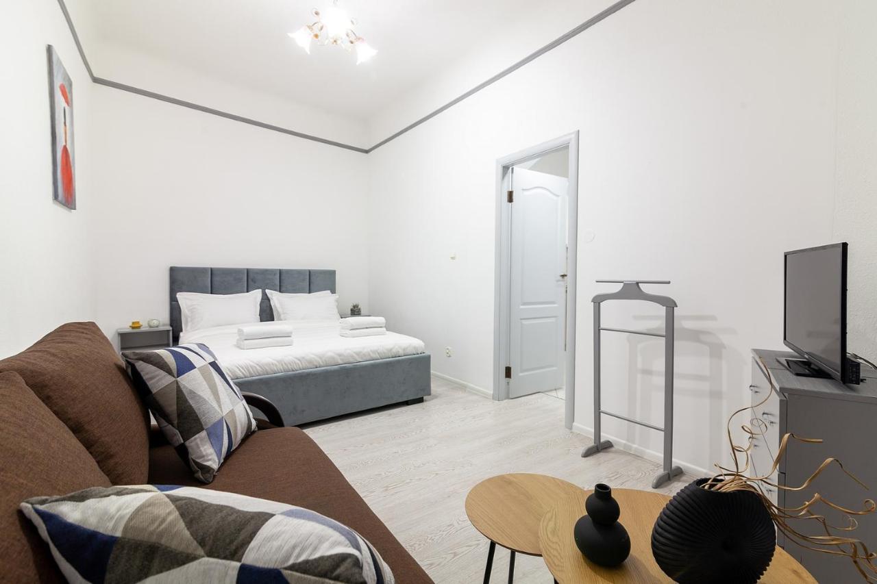 Avangard Shevchenko Avenue Apartment Lviv Buitenkant foto